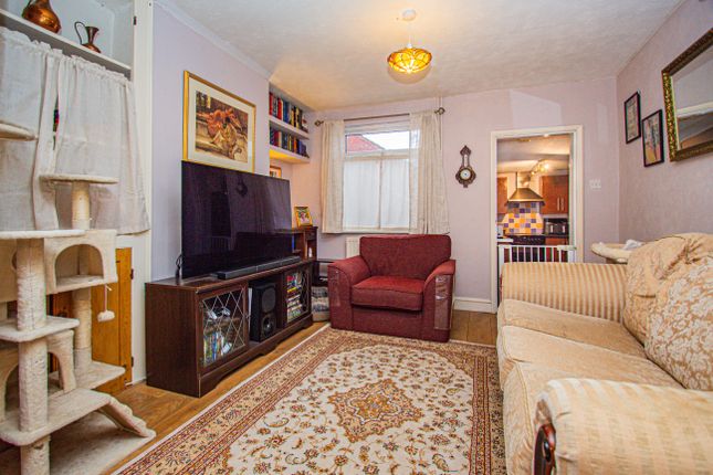 93, College Street, Irthlingborough photo 4