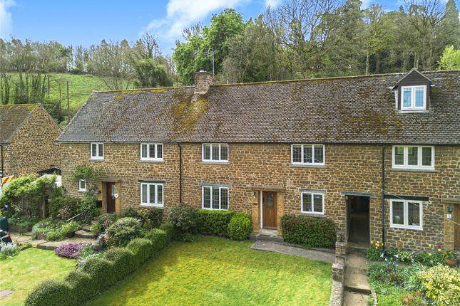 3-bed house on 4, Court Close, Banbury, £360,000