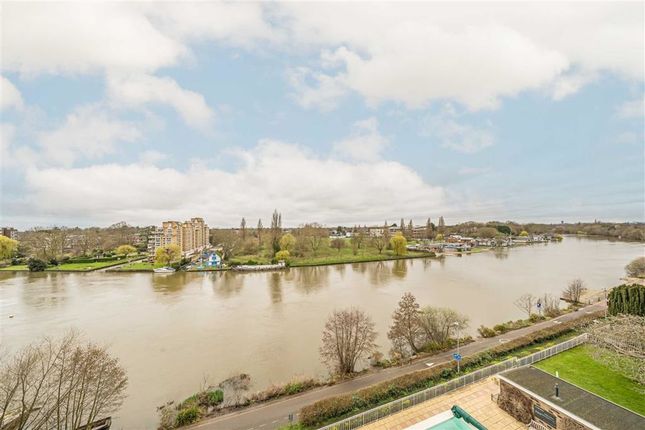 Flat for sale in Albany Park Road, Kingston Upon Thames
