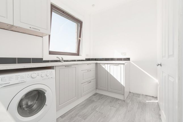 69, Small Street, Lochgelly photo 3