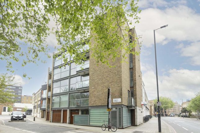 Thumbnail Flat to rent in Cubitt Street, London