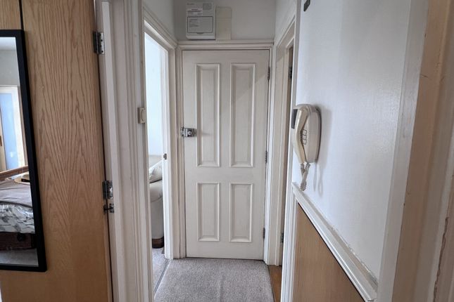 11 32, East Cliff, Dover photo 2