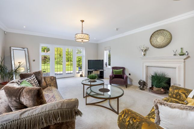 7, Bracken Lane, Surrey photo 4
