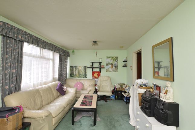 Maisonette for sale in Beverley Drive, Edgware