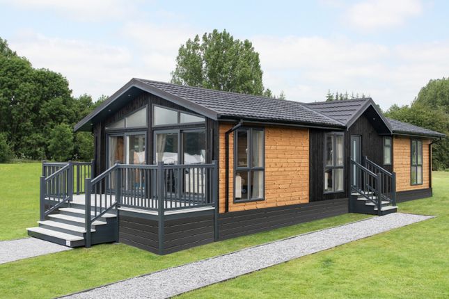 Thumbnail Lodge for sale in English Drove, Peterborough