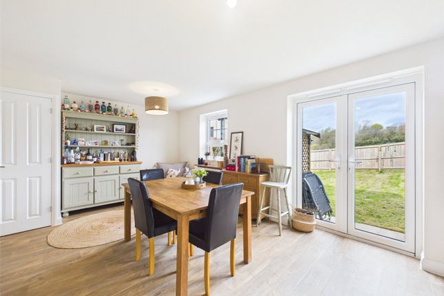 22, Metherall Field, Devon photo 2