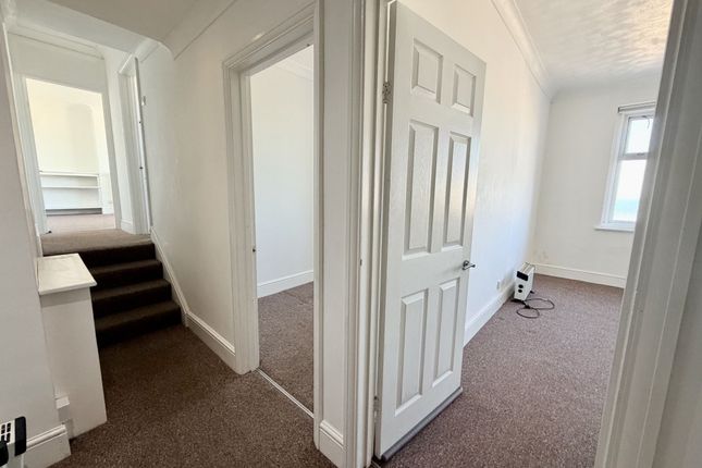 Flat 14, Florence Court Eastern Esplanade, Margate photo 5