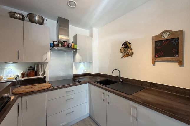 3, Squadron House, Martlesham Heath, Ipswich photo 3