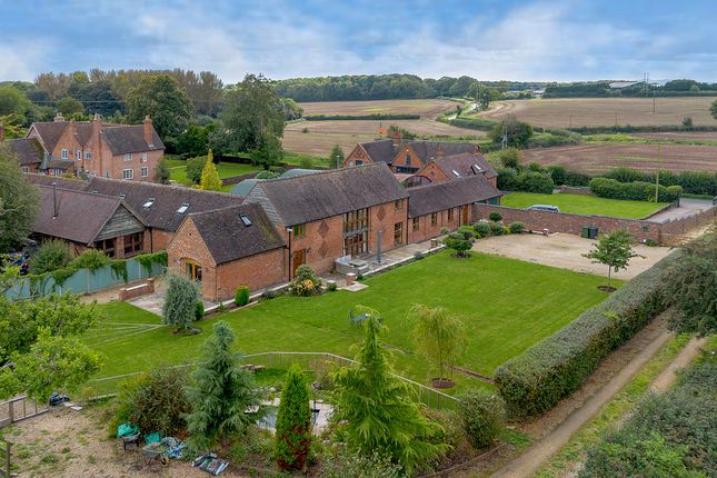Barn conversion for sale in Holyoakes Lane - Bentley, Worcestershire