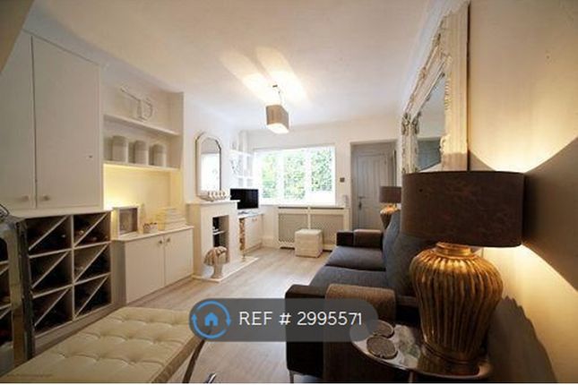 Upper Heath Road, St. Albans photo 3