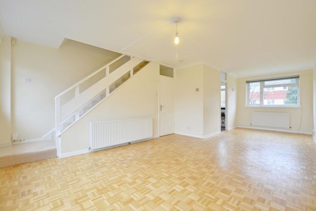Flat to rent in Alanthus Close, Lee, London