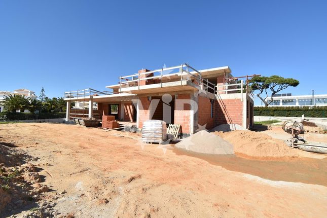 Thumbnail Villa for sale in Vilasol, Quarteira, Loulé Algarve