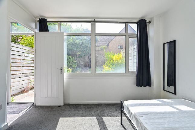 Halyard House, Isle Of Dogs photo 4