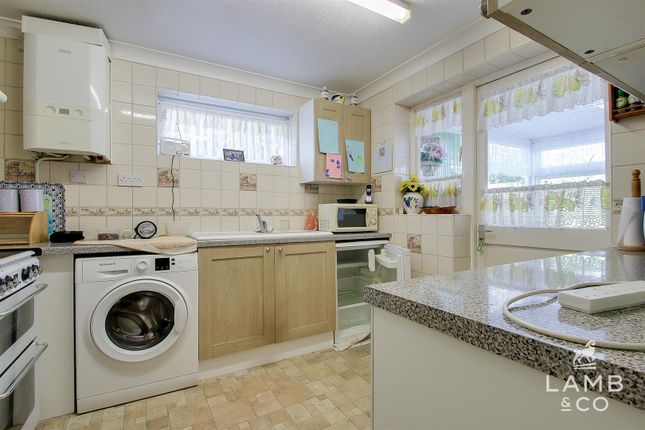 14, Reigate Avenue, Clacton-On-Sea photo 4