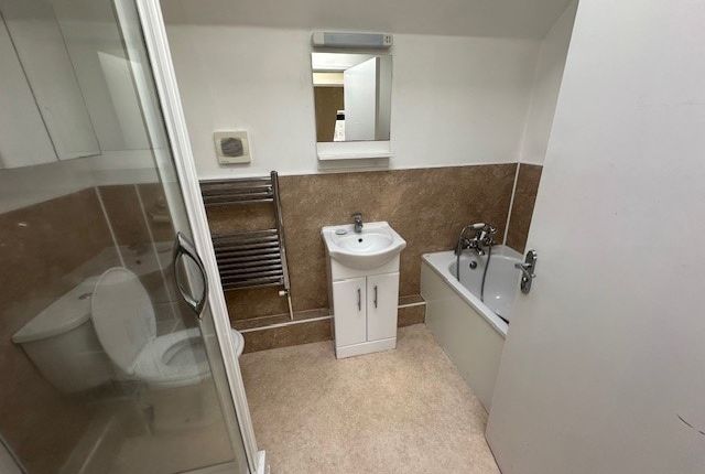 Flat for sale in The Broadway, Thatcham