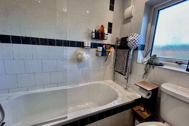 147, Chorley photo 5