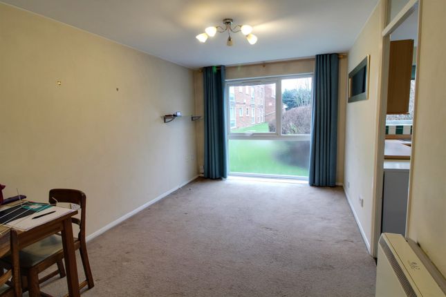 72, Trinity Street, Enfield photo 2