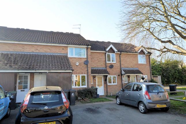 Thumbnail Flat to rent in Hampden Close, North Weald, Epping