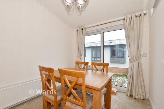 Newbridge Park, Maidstone Road, Tonbridge photo 3