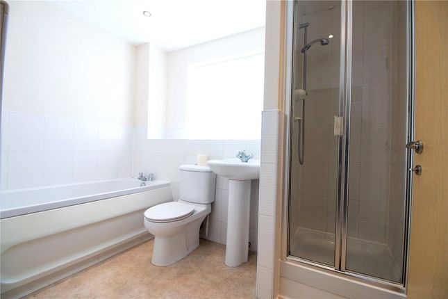 27, Lathom Court, Huyton photo 4