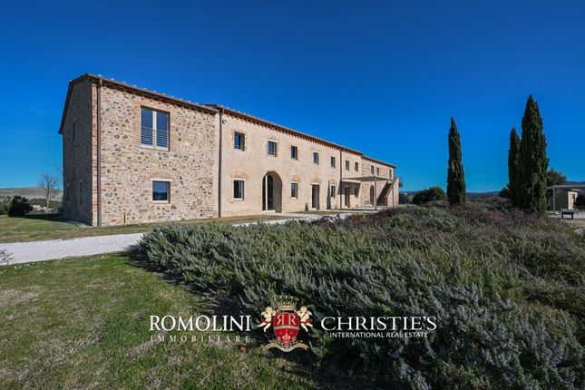 Villa for sale in Volterra, Tuscany, Italy