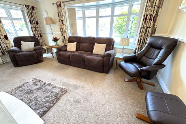 17 Westport Crescent, Wolverhampton photo 4