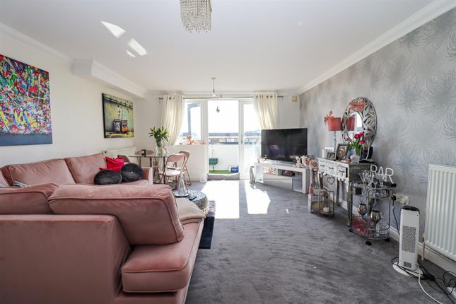 Flat 28 Compass House, Buckhurst Road, Bexhill on Sea photo 4