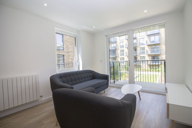 Thumbnail Flat to rent in Endeavour House, Marine Wharf, London