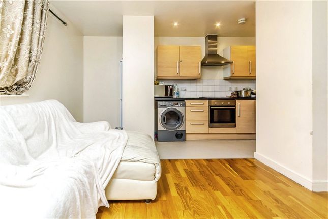 Flat 55, Radnor House, 1272, London Road, London photo 4