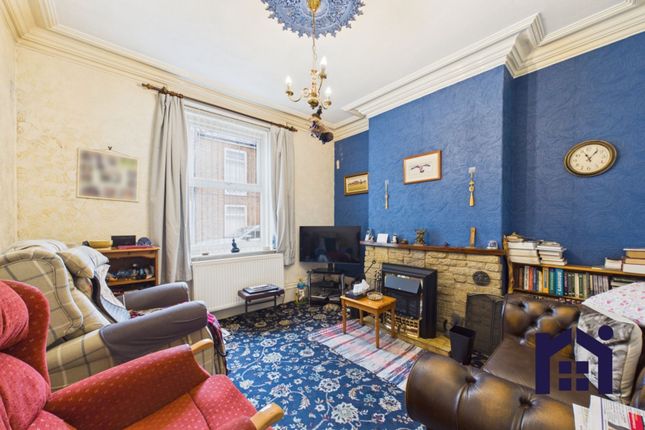 2 Springfield Road, Chorley photo 2
