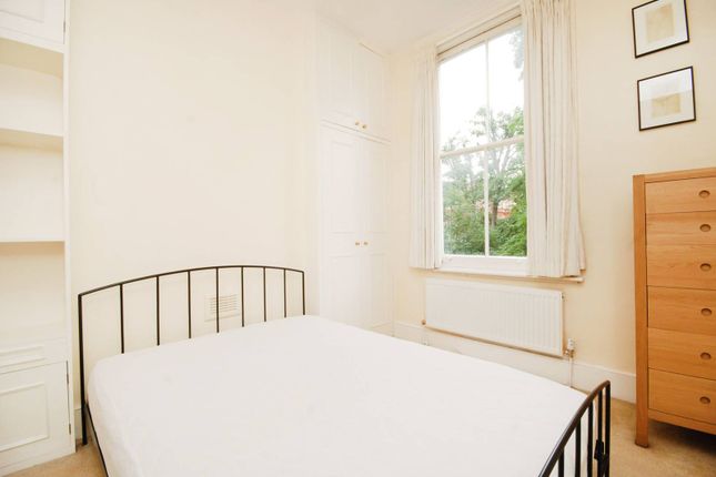 Flat to rent in Winchester Road, Swiss Cottage, London