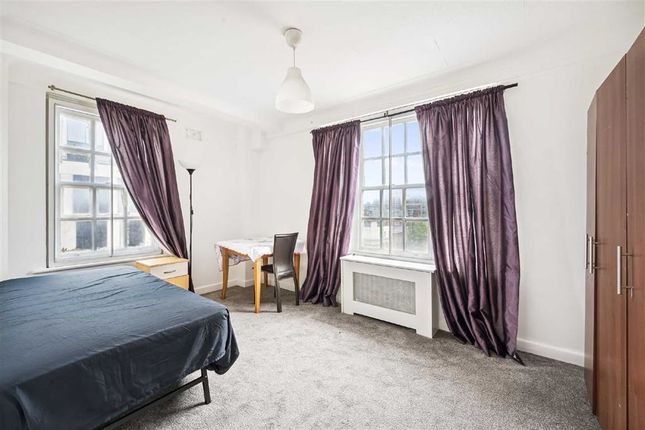 Flat for sale in Edgware Road, London