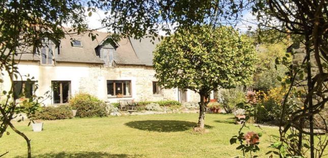Detached house for sale in Villepot, Pays-De-La-Loire, 44110, France