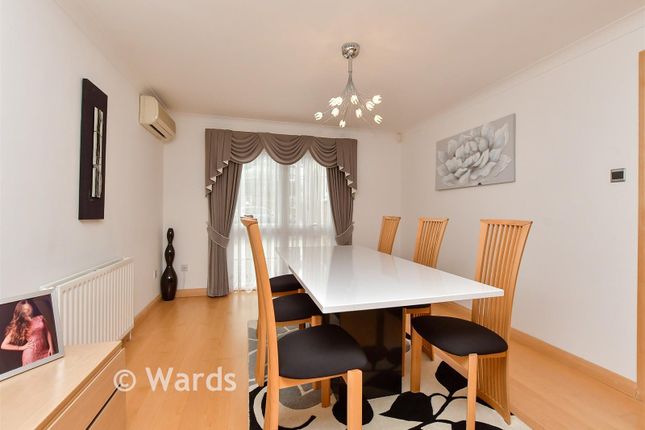 26, Cloisterham Road, Rochester photo 3