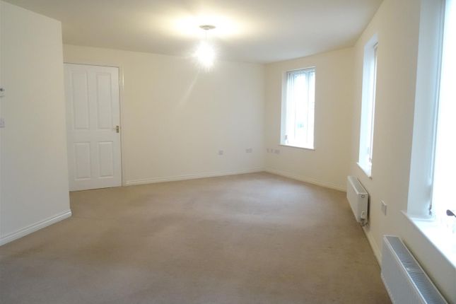 57, Harris Croft, Shrewsbury photo 2