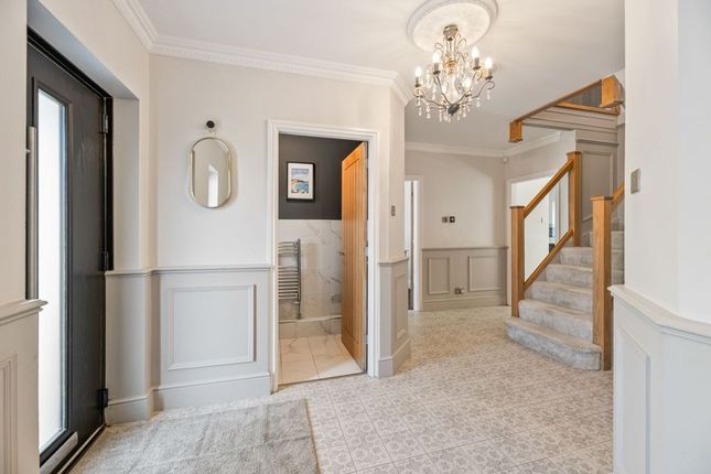 12 Woodstock Gardens, Warrington photo 2