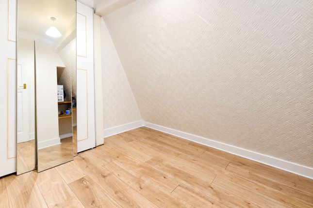 Twickenham Road, Isleworth photo 5