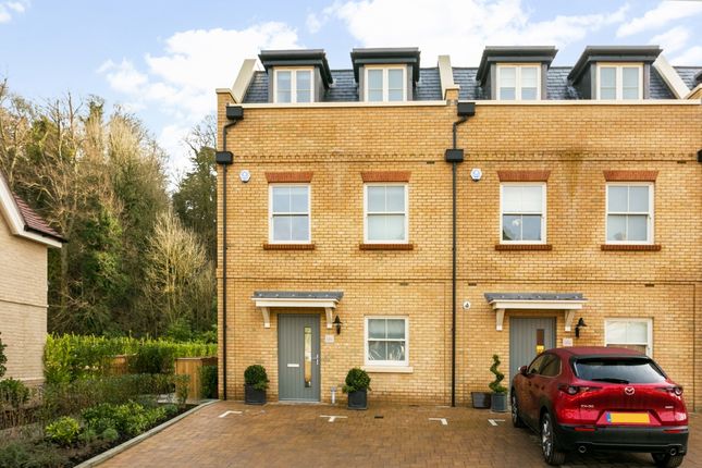 End terrace house to rent in Glen Island, Taplow, Maidenhead