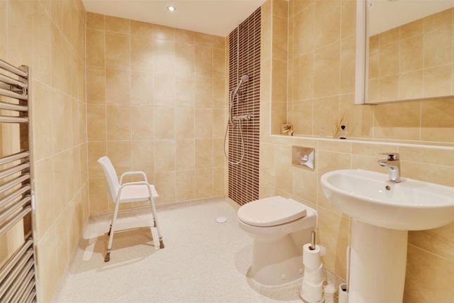 Apartment 32, Adlington House, High Street, Newcastle photo 2