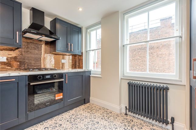 Maisonette to rent in Exmouth Market, London