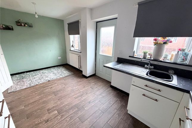 10, Sanderling Street, Cannock photo 3