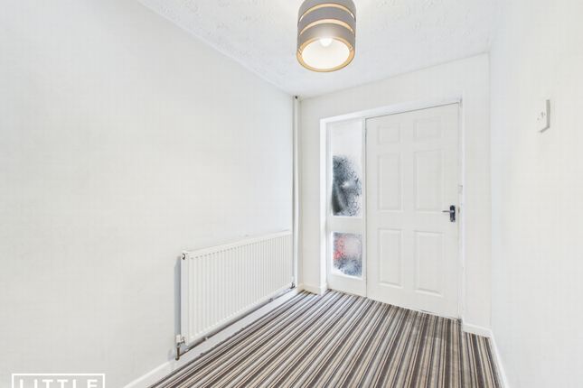 70, Sutton Park Drive, St. Helens photo 2