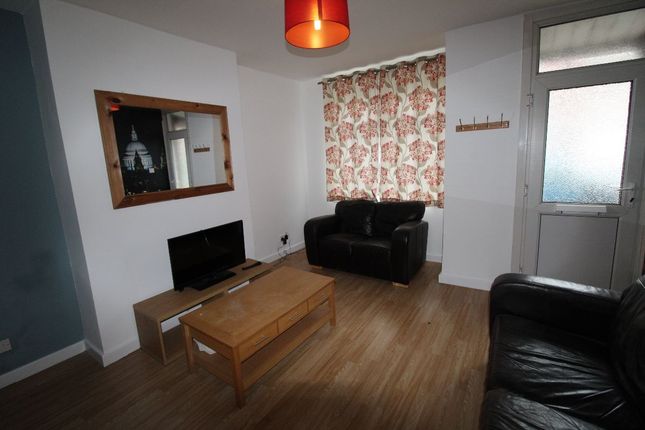 54 Raglan Street, Hull photo 2