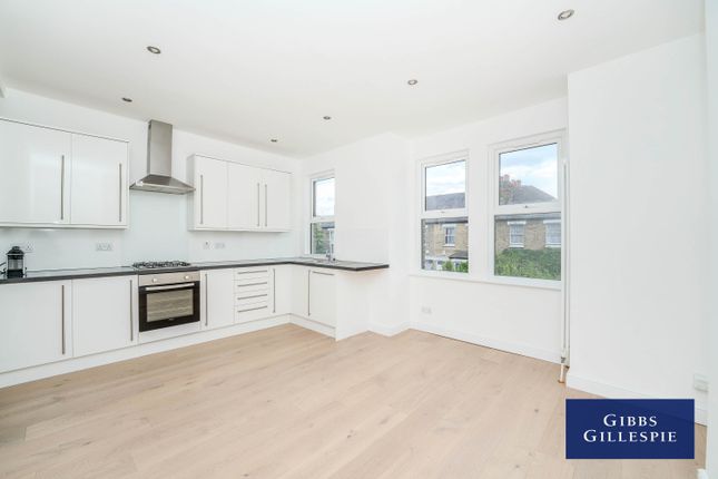 Darwin Road, Ealing photo 2