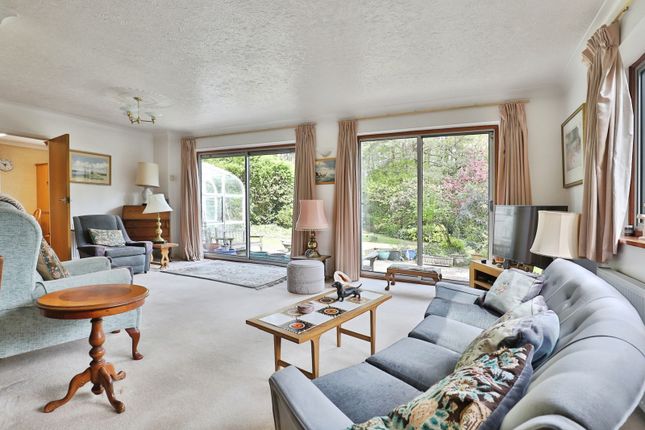 35, Gainsborough Road, Ringwood photo 3