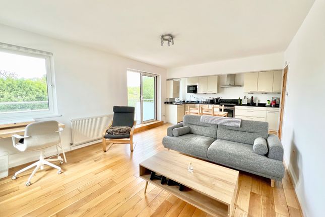Thumbnail Flat to rent in Primrose Hill Road, Belsize Park