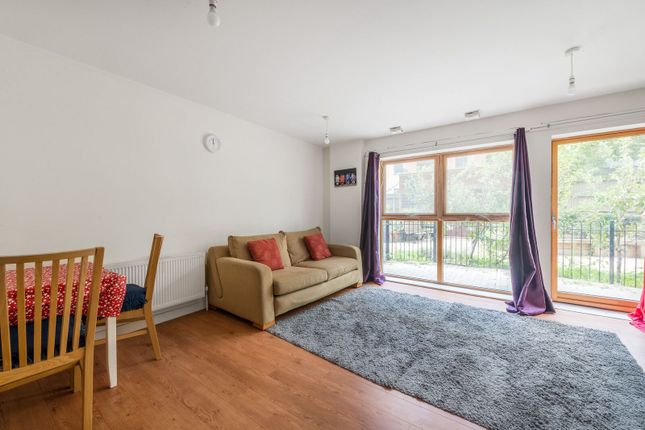 North Drive, Hounslow, TW3 1AH, Hounslow photo 2