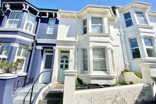 Terraced house to rent in Bentham Road, Brighton