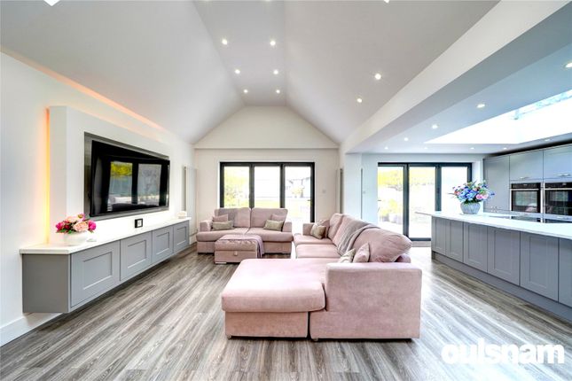8, Victoria Avenue, Worcestershire photo 2