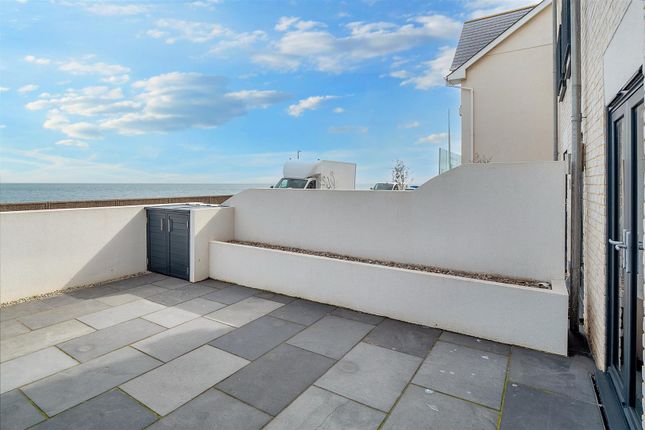 Town house for sale in The Marina, Deal
